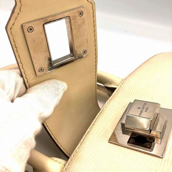 Louis Vuitton Mirabeau White Leather Handbag (Pre-Owned) - Picture 7 of 9